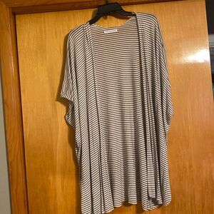 Black and white stripped kimono